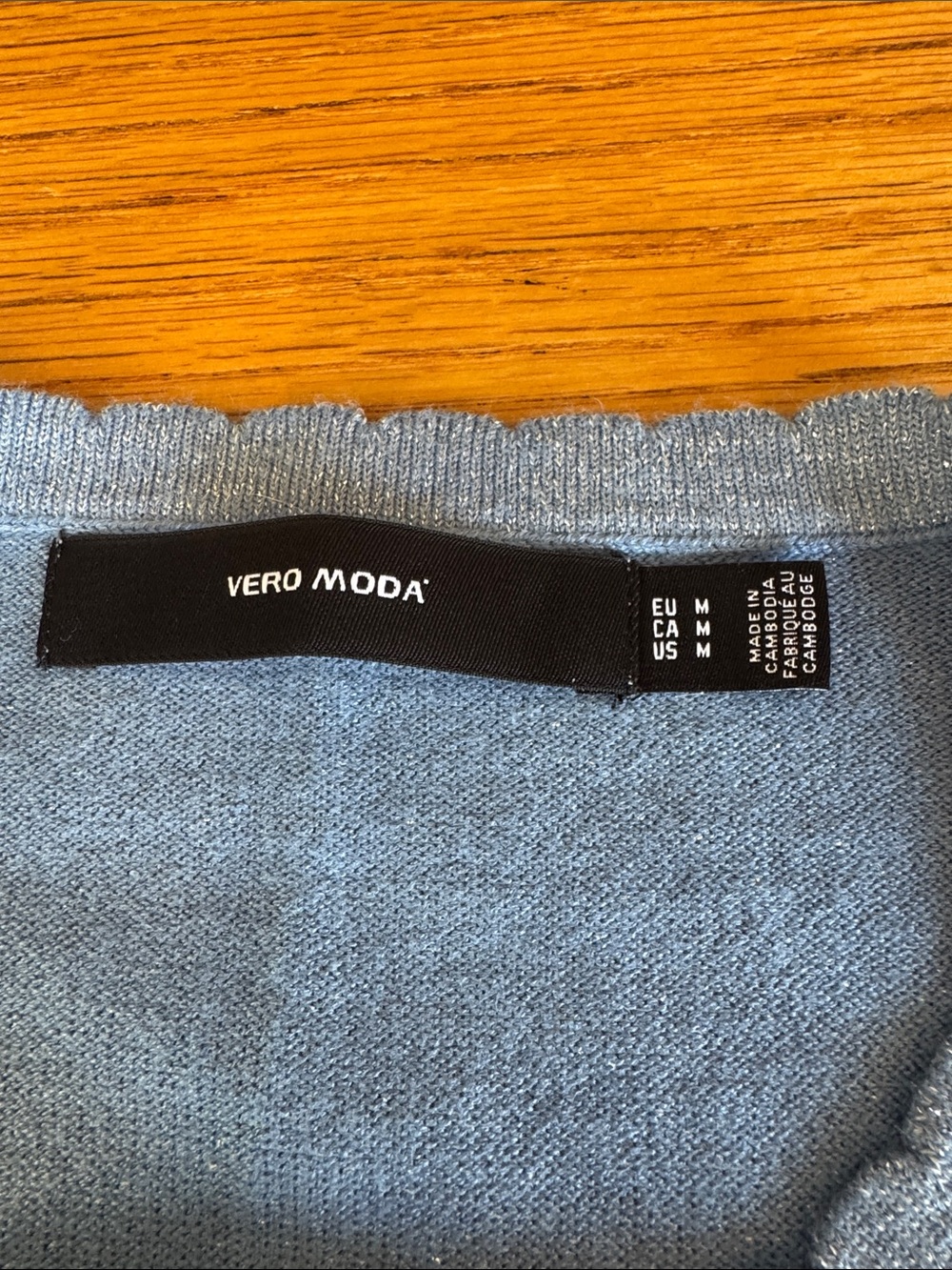 Vero Moda Powder Blue Shimmery Puff-Sleeve Crewneck Sweater - Picture 4 of 6